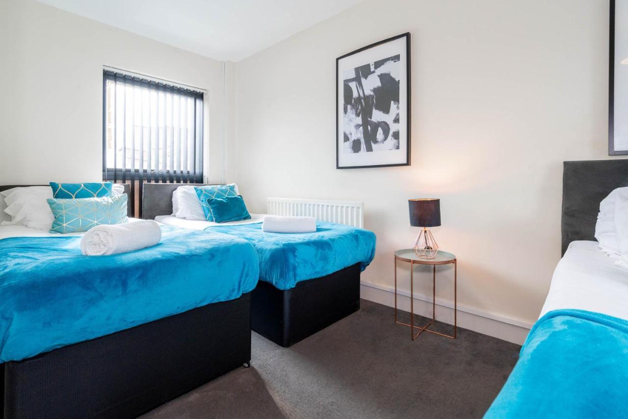 City Centre Townhouse - 3 Bedrooms - Garage - Parking - Top Rated Birmingham Exterior photo